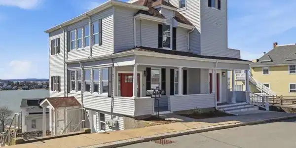 51 Harbor View Ave