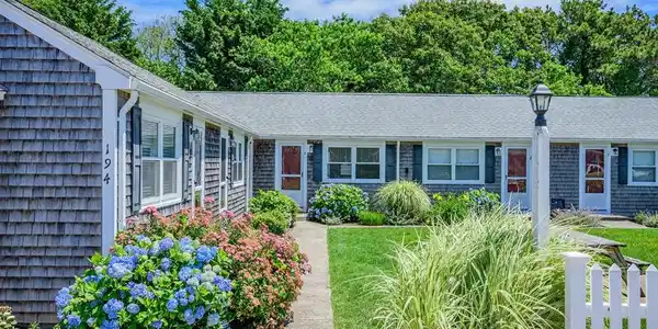 194 Captain Chase Rd