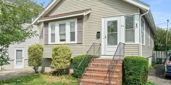 84 Alstead Street