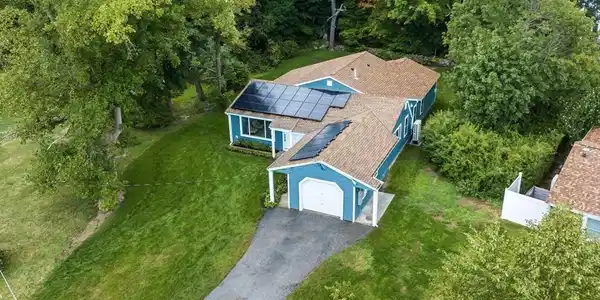 26 Hammond Ave