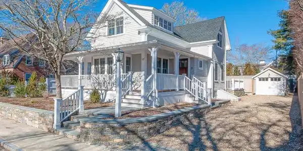 13 South St