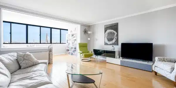 8 Whittier Pl