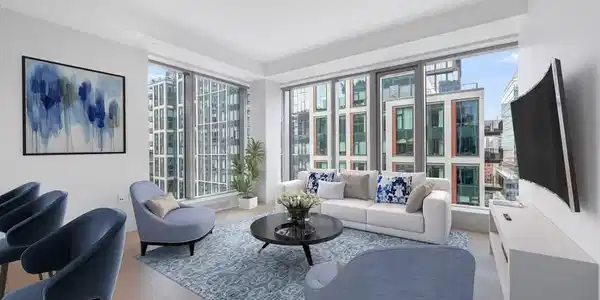 135 Seaport Blvd