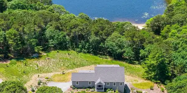 410 Blueberry Pond Dr