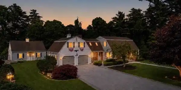 468 Delano Rd