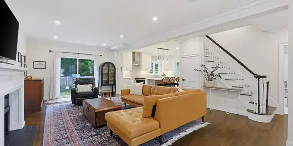 1343 Quincy Shore Dr