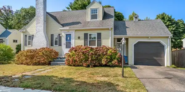 35 Deerfield St