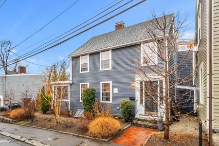 19 Middle Street