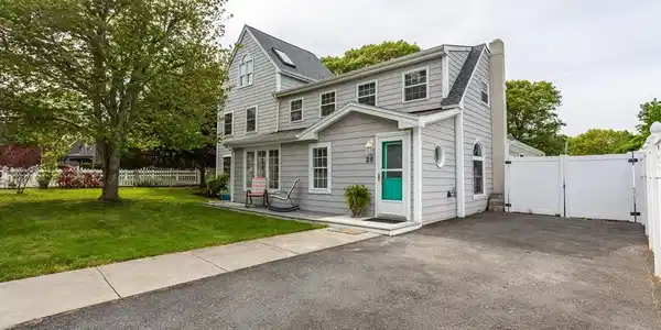 28 Winona Ave