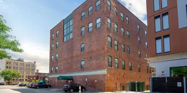 170 Oxford St