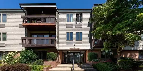 54 Old Colony Way