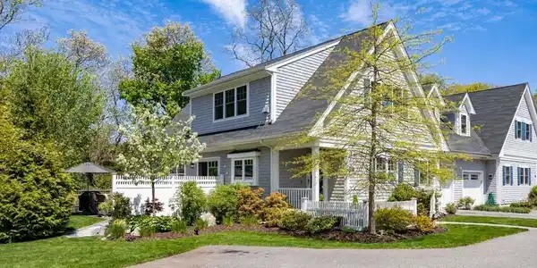 41 Old Main Rd
