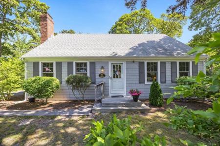 56 Chatham Crest Dr