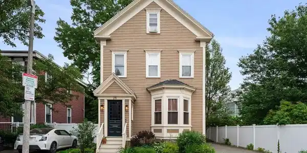 25 Sagamore Street