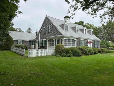 109 Pleasant St
