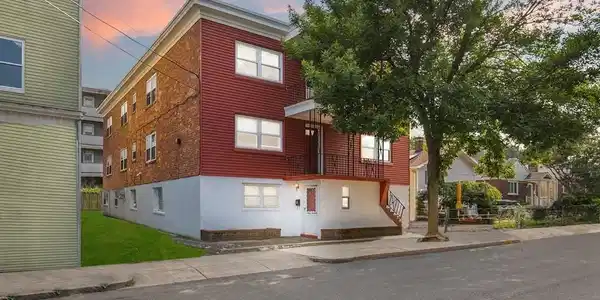 43 Kimball Ave
