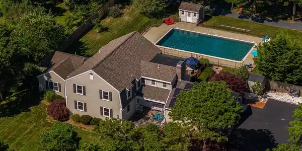 14 Heritage Drive
