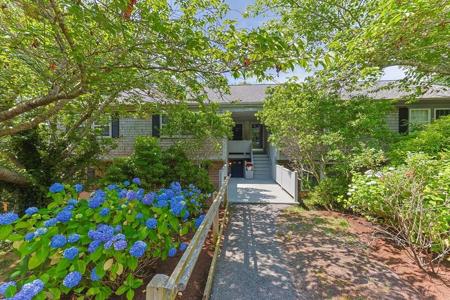44 Misty Meadow Ln