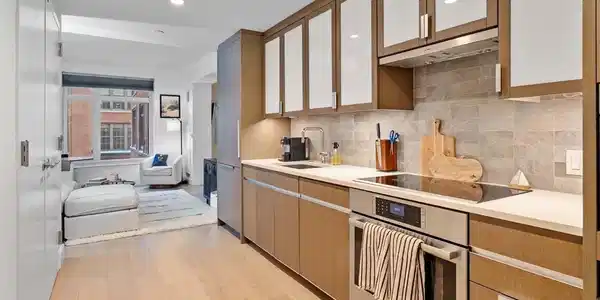 100 Lovejoy Wharf