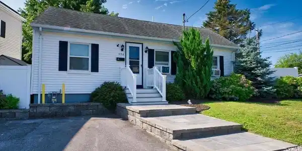 296 Ocean Grove Ave