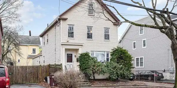 44 Mill St