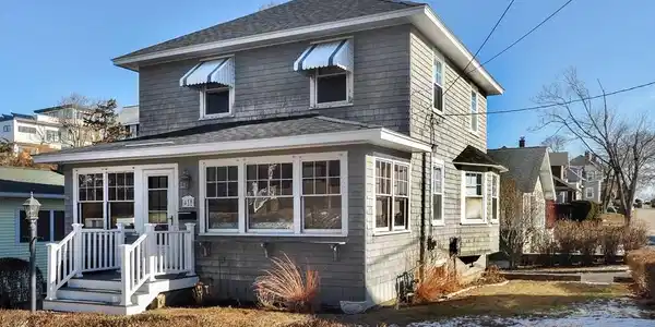 18 Valley Beach Ave