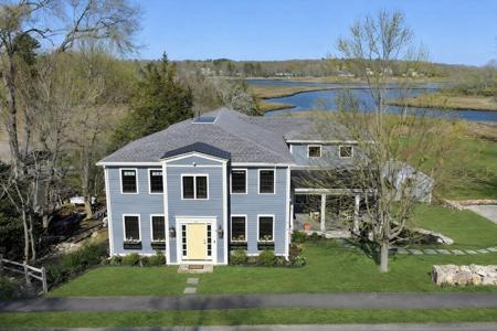 392 S Main St