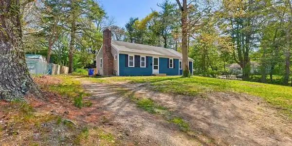 9 Scraggy Neck Rd Ext