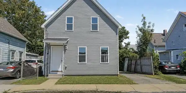 85 Middle St