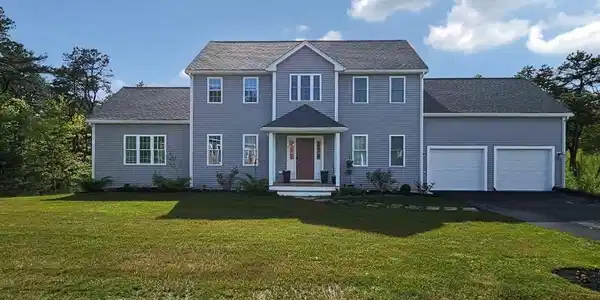 45 Lower Elbow Pond Ln