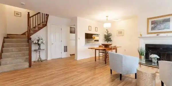 160 Quincy Shore Dr