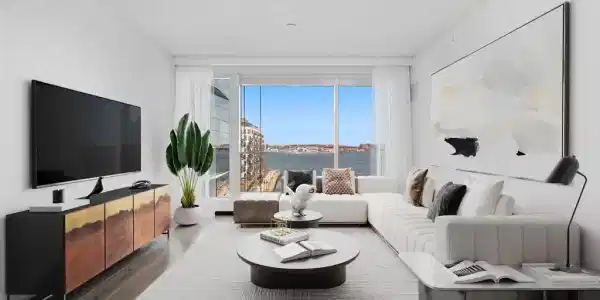 150 Seaport Blvd