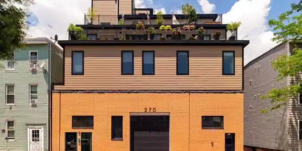 270 Paris Street