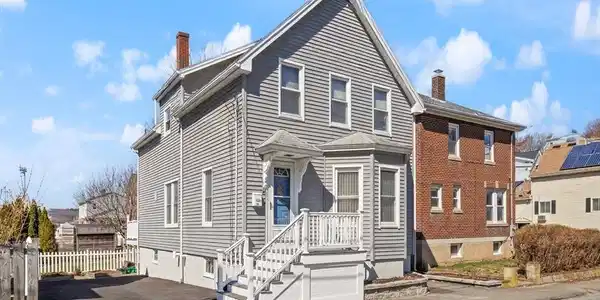 18 Hampden St