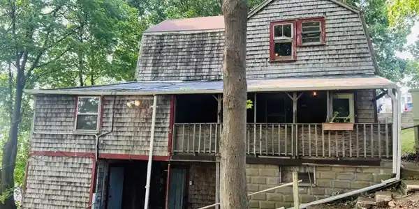 43 Island Ave