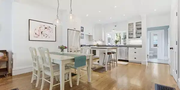 38 Bartlett Street