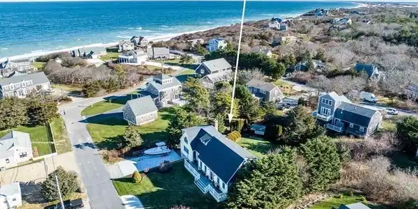 80 Beachway Rd