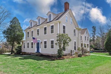 18 Pine Island Rd
