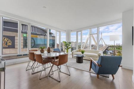 100 Lovejoy Wharf