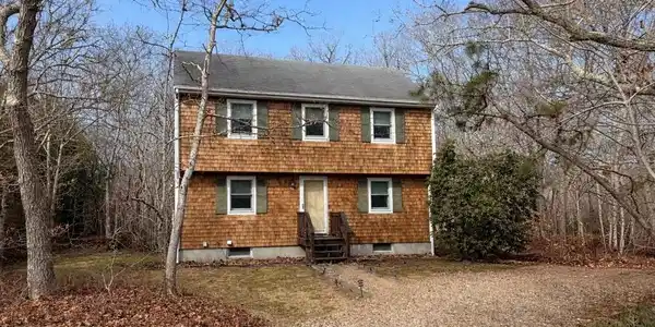 52 Windsor Drive