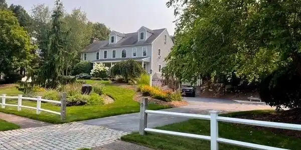 69 Fairview Ln