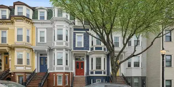 576 E Broadway