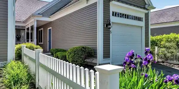 10 Blue Meadow Ct