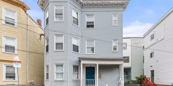 3 Spring Garden