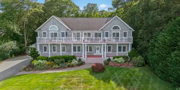 52 East Ave