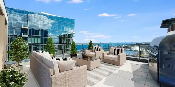 133 Seaport Blvd