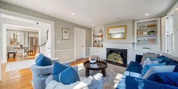 10 Summer Street
