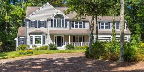 29 Halfway Pond Road