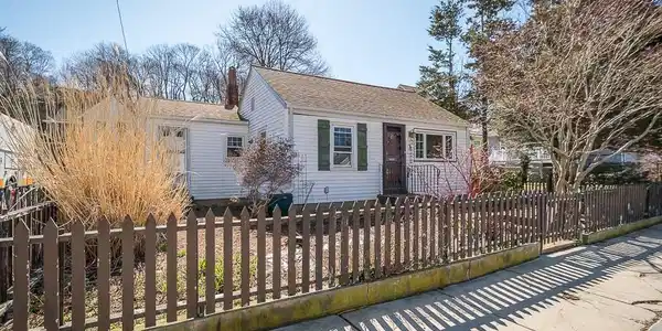 3 Davis St Ext
