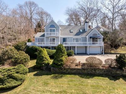 49 Bay Shore Dr